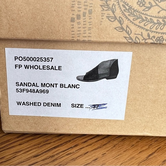 ⭐️ NEW NWT Free People Mont Blanc Asymmetrical Sandal in Denim Size 38/ 7.5 BOX - Picture 11 of 14